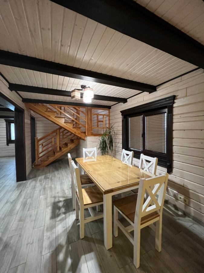 Villa Family House Truskavets Modrychi Exterior foto